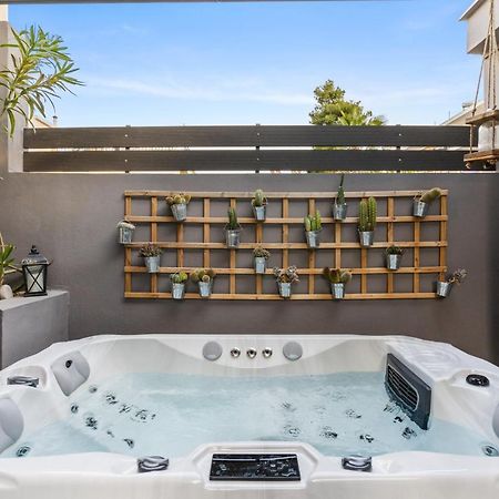 Luxe House In Glyfada With Spa Near Metro Station C8 Афіни Екстер'єр фото